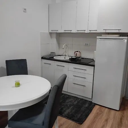 Ljeskovac * Banja Koviljaca